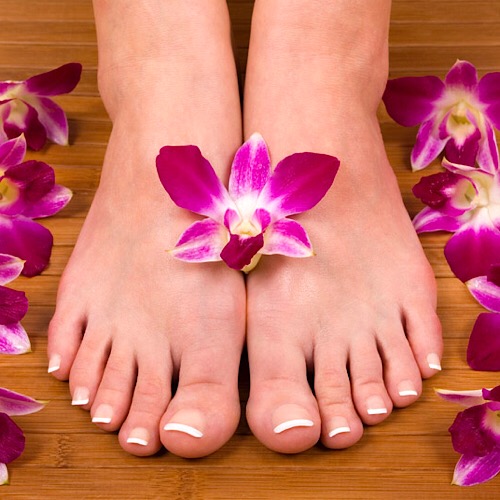 G NAILS BAR - Spa Pedicure Services